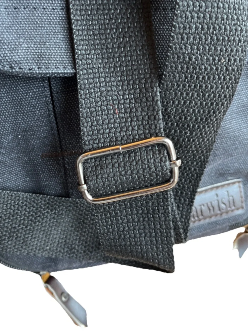 Harwish Unisex Adjustable Shoulder Strap Zip Gray Crossbody bag